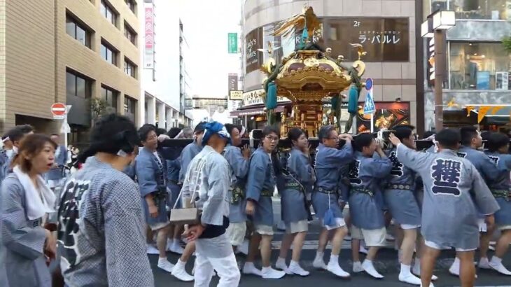 【大宮夏まつり2025西口夏まつり】オープニングパレード（西武台千葉中学校・高等学校吹奏楽部と神輿）