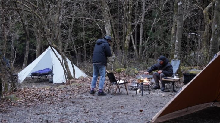 【歴６年】かっこいい2人組みキャンパ一🔥統一感ある洗練キャンプギア🏕愛車のハイラックス登場