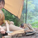 【雨で新幕】ずぶ濡れキャンプ 体温崩壊 焚き火ぎょうざ /Solo Camping in Rain, Gyoza Dumplings on bonfire, Japanese camping girl