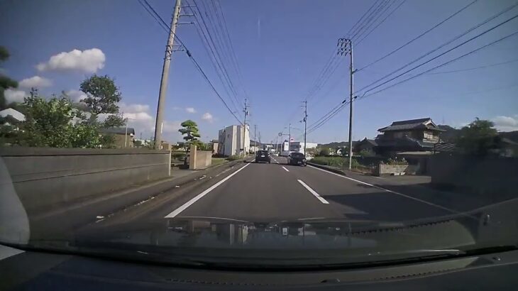 バイク乗りの運転 ドラレコ 対向車