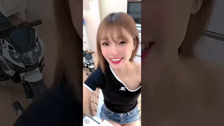 【TikTok】ムネチラ〜🤍
