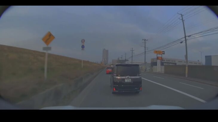 煽り運転　逆煽り運転　急ブレーキ　無指示器進路変更　ヴォクシー  大阪　36・888  ドラレコ　割り込み　拡散希望