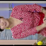 韓国美女アナ、チャン・ジニョンの悶絶放送事故！赤のドット柄ワンピから目が離せない【ハプニング】